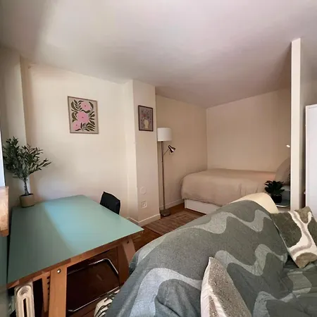 Appartement Tour Eiffel Théatre Paris